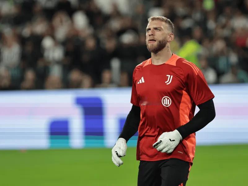 主力门将连史上最差的意大利队大名单都进不了，尤文图斯凭什么复兴？毫无疑问，迪