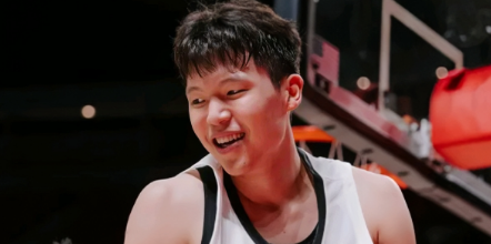 杨瀚森今年夏季联赛场均数据。随着开拓者和爵士夏联结束以后，杨瀚森也打完了他今年最