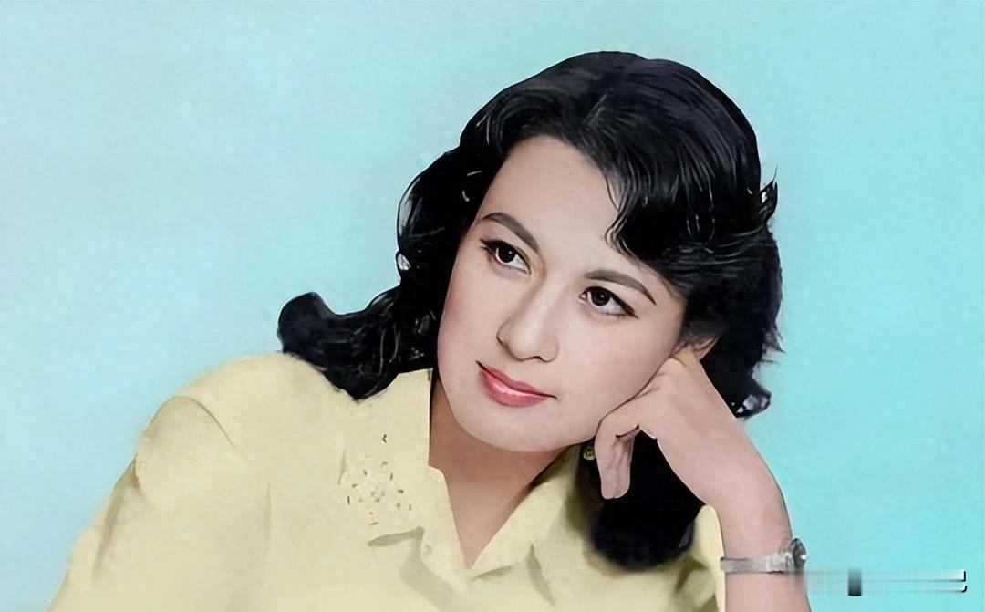 71岁突发脑梗，被传“遭儿媳虐待”的她，晚年生活真相让人唏嘘人到晚年，最怕什