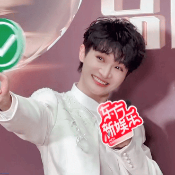 用“小黑马”形容周深，这个比喻真的太妙了，倪萍老师一下子就把深深的特质给说透了！