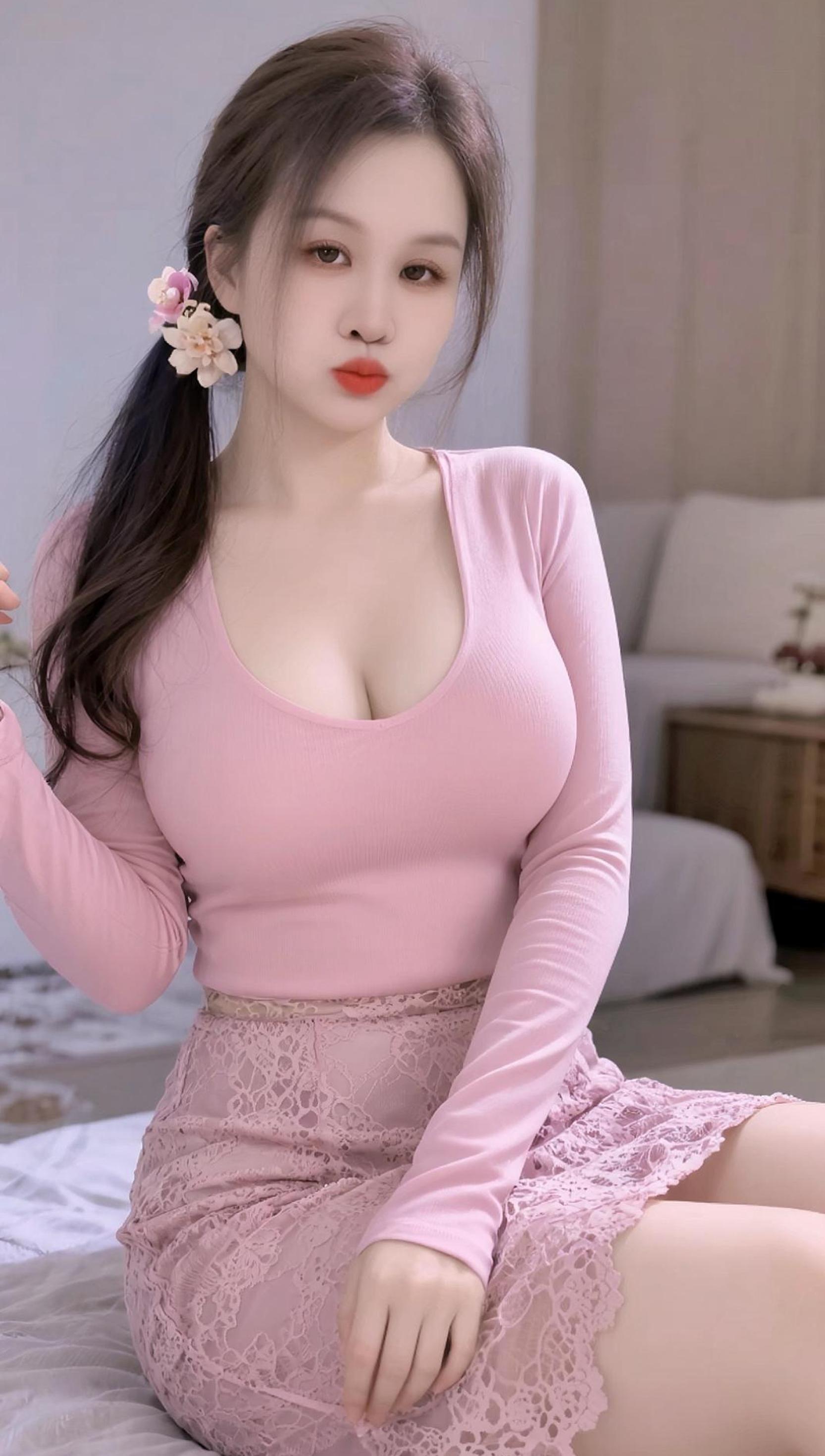 永远不要和别人比生活，圈子不同，追求不同，各有活法，开心了就笑，累了就...