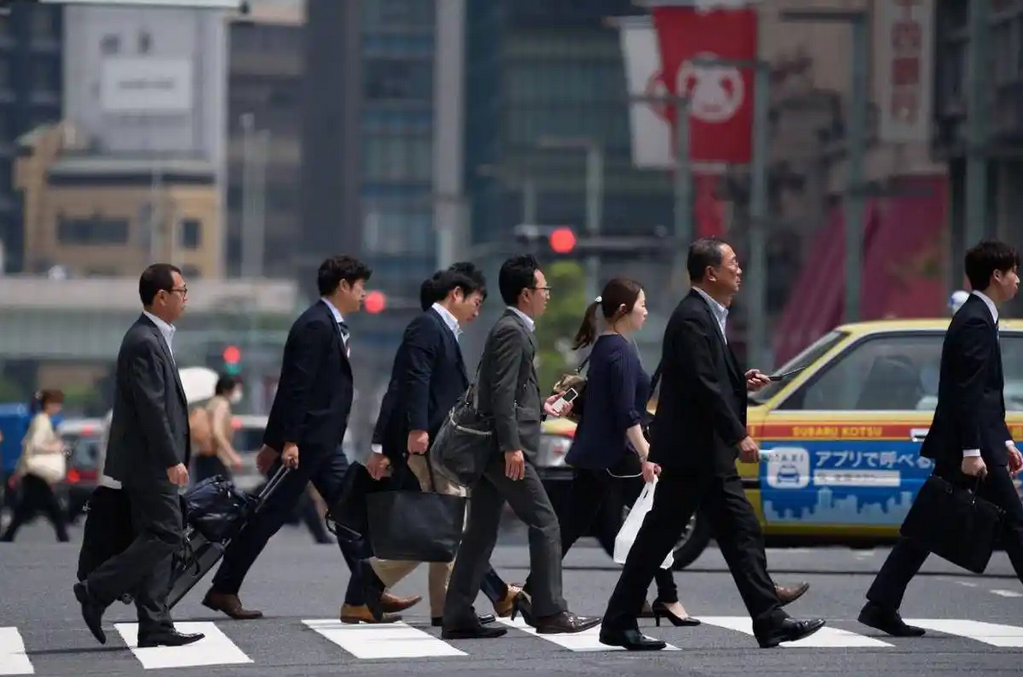 在日本打工的男生，往往不愿意回国，你以为他们是不想回吗？其实不是的，原因很奇葩。