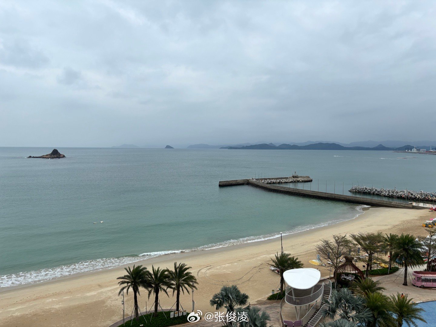 刚从比亚迪总部回来，假装在度假，不然知道太多秘密不能讲会憋上火深圳·深圳大梅沙