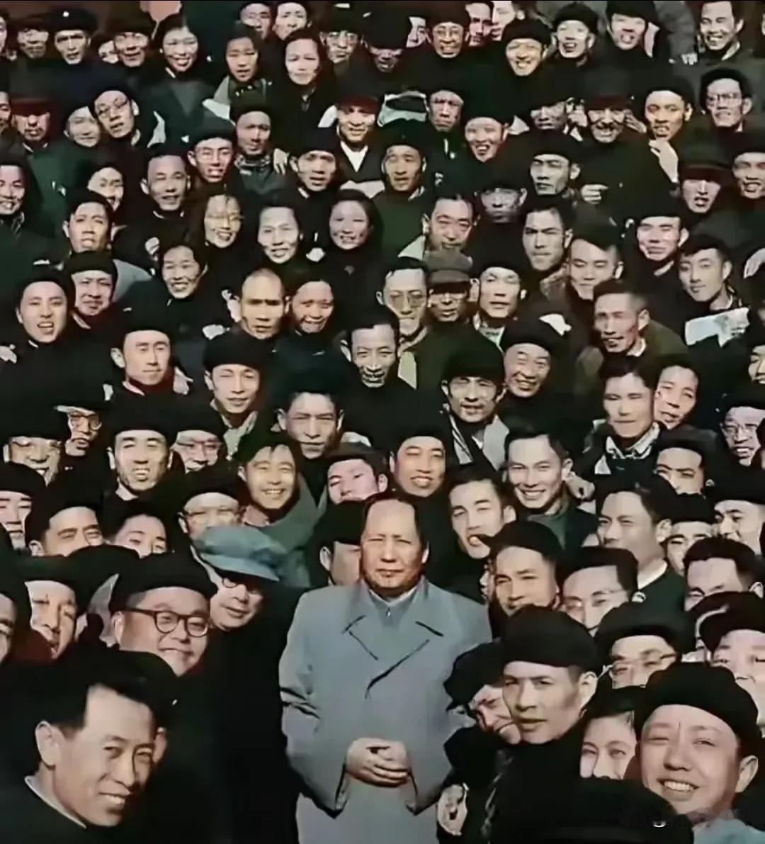 公者千古！私者一时。伟大不伟大，评判在人民。只有在时间长河之中，经过实践和人民