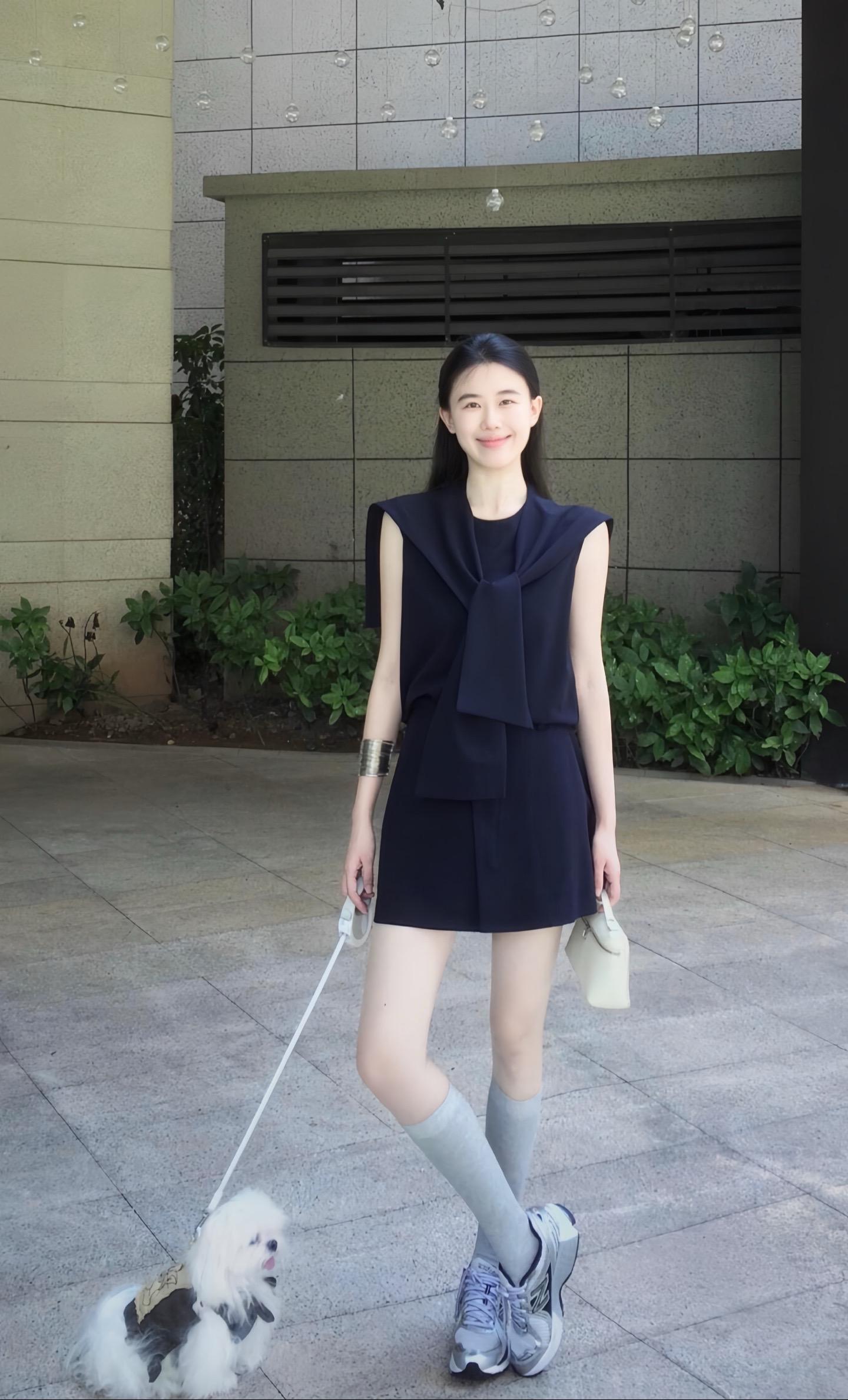 极简风穿搭