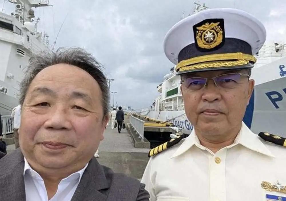 日本的石平又跳出来了！9月中旬，被我们制裁过的日本参议员石平，又跑到石垣港去了。
