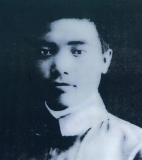 “我哪也不去，就要跟小鬼子干！”1940年，司令员马千里刚到村里，小鬼子就率50
