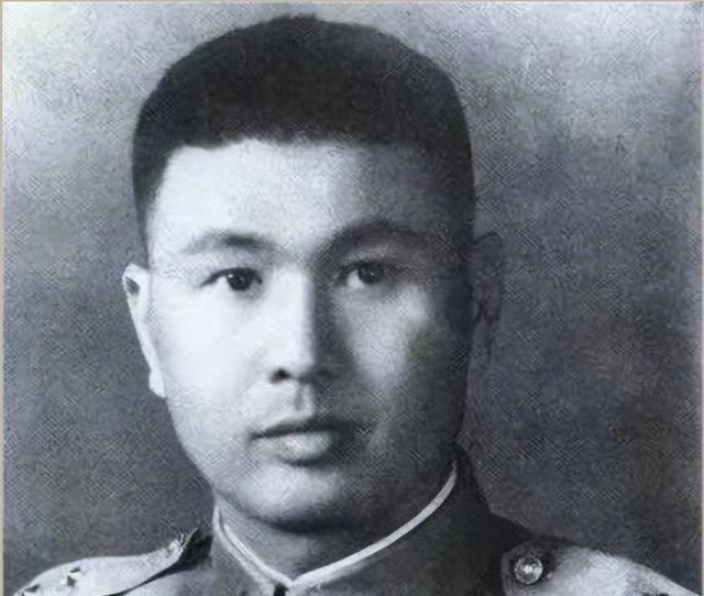 1947年，许世友7000精兵围攻一个国军团长，被一座庙挡了5天5夜，打完才知对
