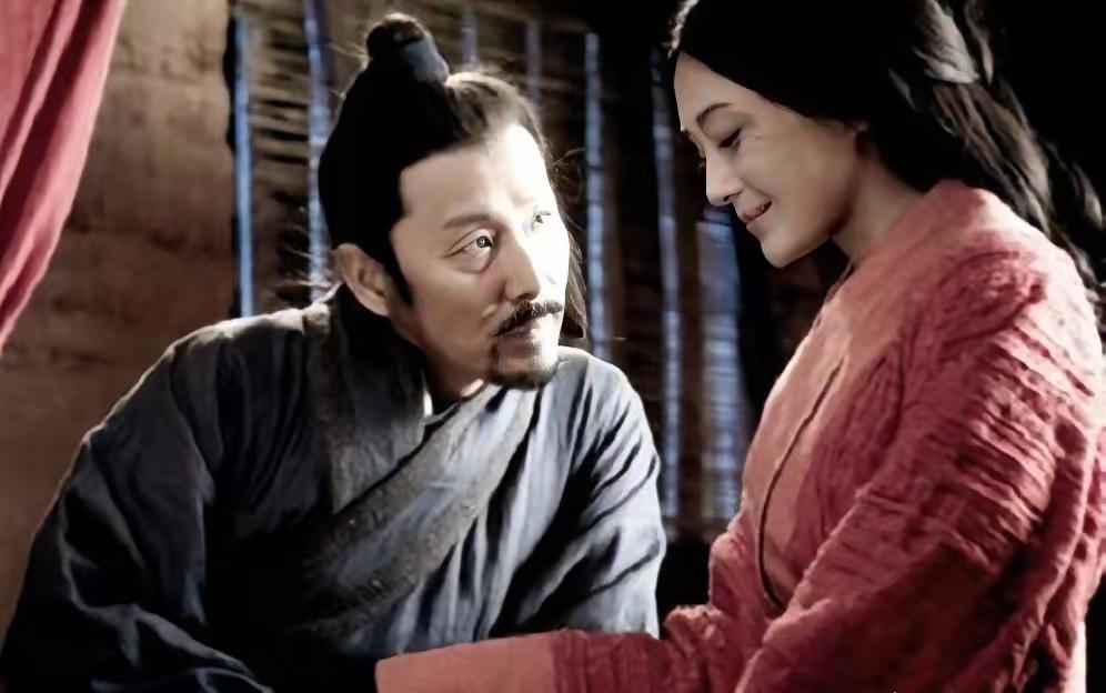 刘邦当了皇帝后，某天突然想起自己和曹寡妇还有个儿子，于是便回沛县找人。不曾想，面