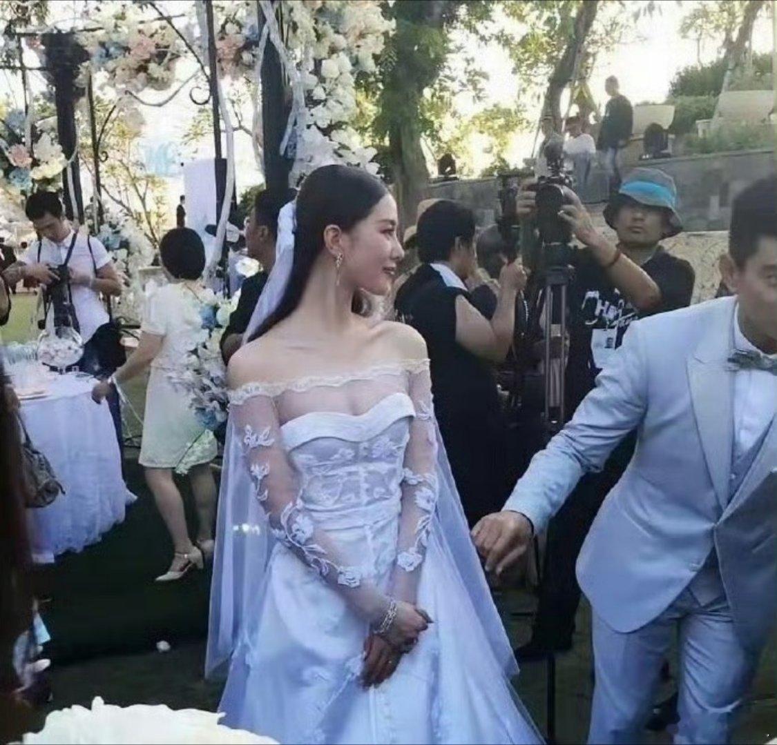 这样的婚礼已成绝唱，内娱难再寻了！
