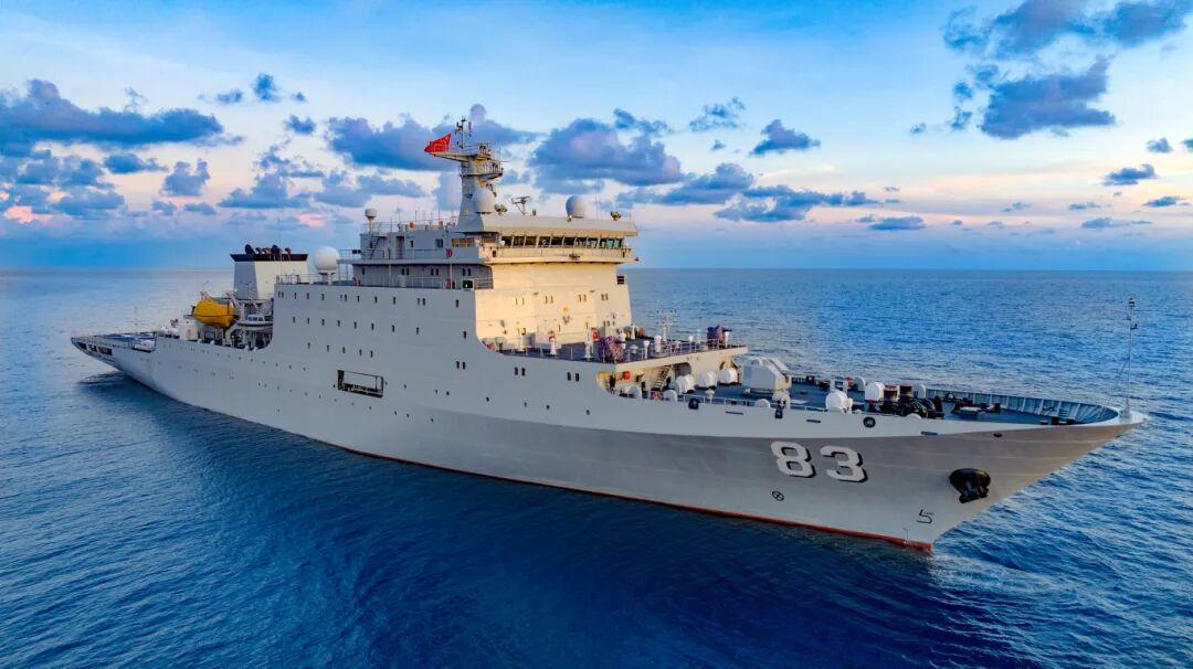 越南主动递出邀请，解放军双舰编队启程出访，美国南海围堵布局彻底打乱应越南海