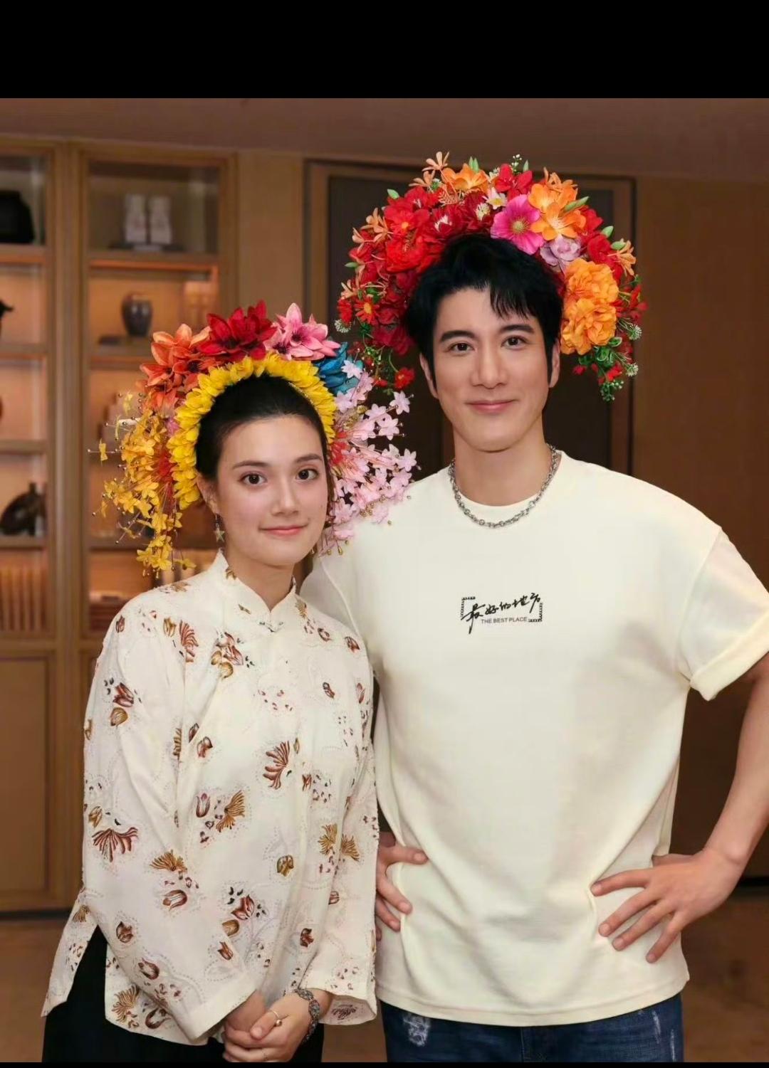 不得不感叹遗传基因的强大了！他的侄女竟给他长的一模一样，大家能看出这是哪位歌星