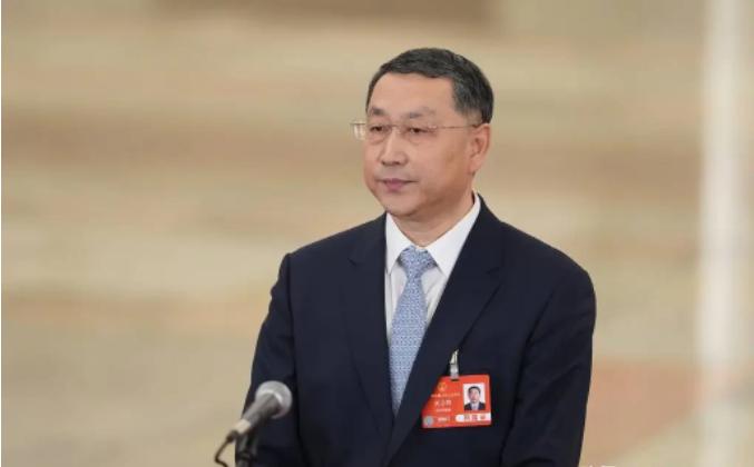 这个调动，太有意思了！从自然资源部长平调省委书记，级别没动，但整个重量完全不一样