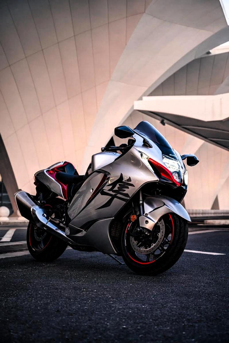 ‌世界上最快的机车之一铃木隼。铃木隼‌是日本铃木公司于‌1999年‌推出的超级