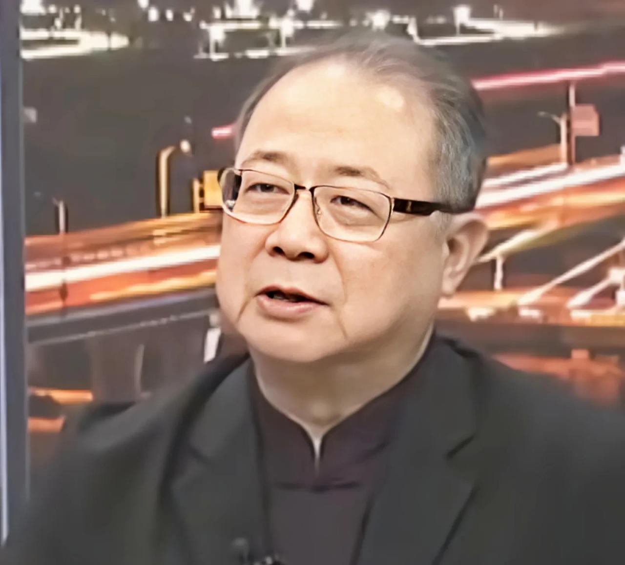 中国国民党党主席特别顾问黄介正这是在暗示岛内没有多少弹药吗？最近，黄介正在网络