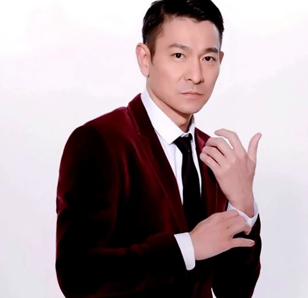 什么是富贵？刘德华给出了标准答案！刘德华坚持吃素30年，20多年