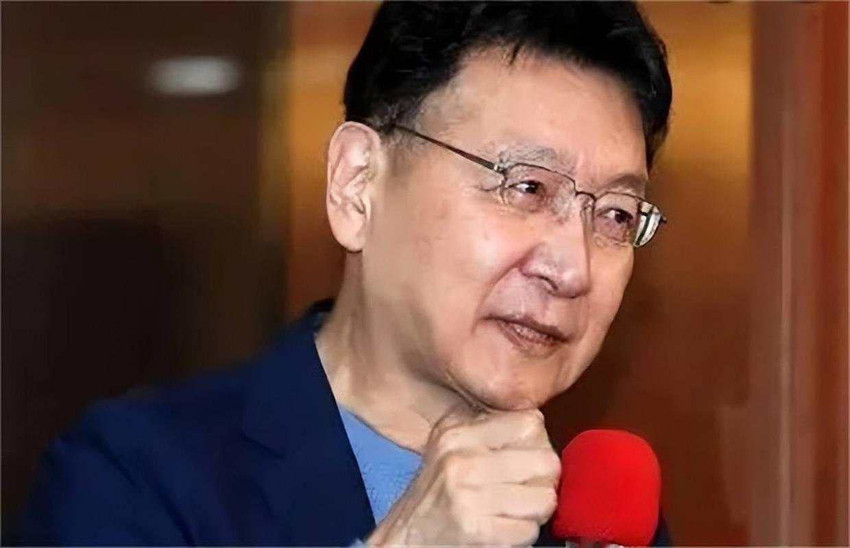 围台军演启幕，台湾股市逆势飘红，赵少康争议言论引爆网络。解放军亮剑围台，本