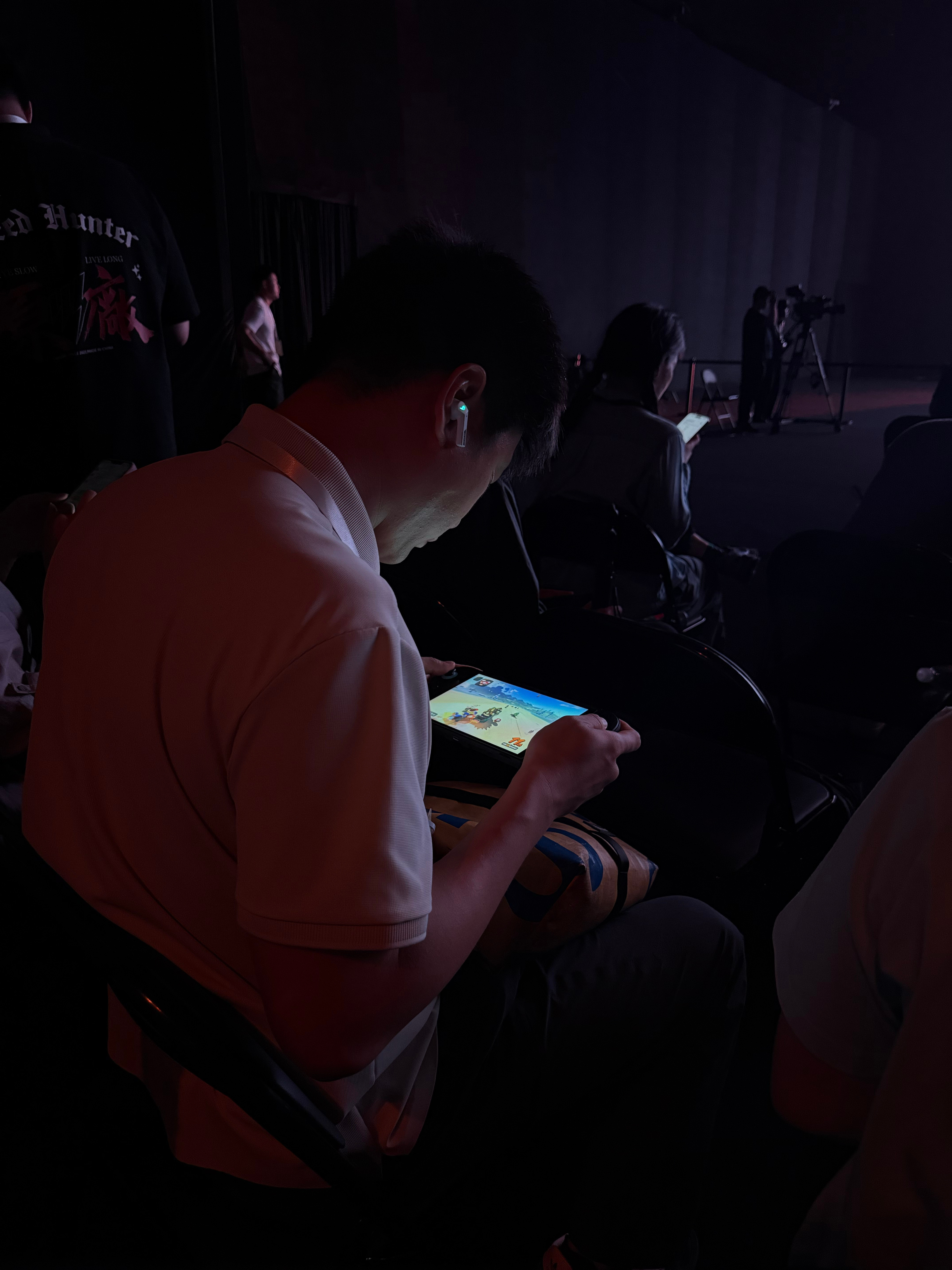 Switch2的马里奥赛车世界这哥们会玩[笑着哭]回家我也玩​​​