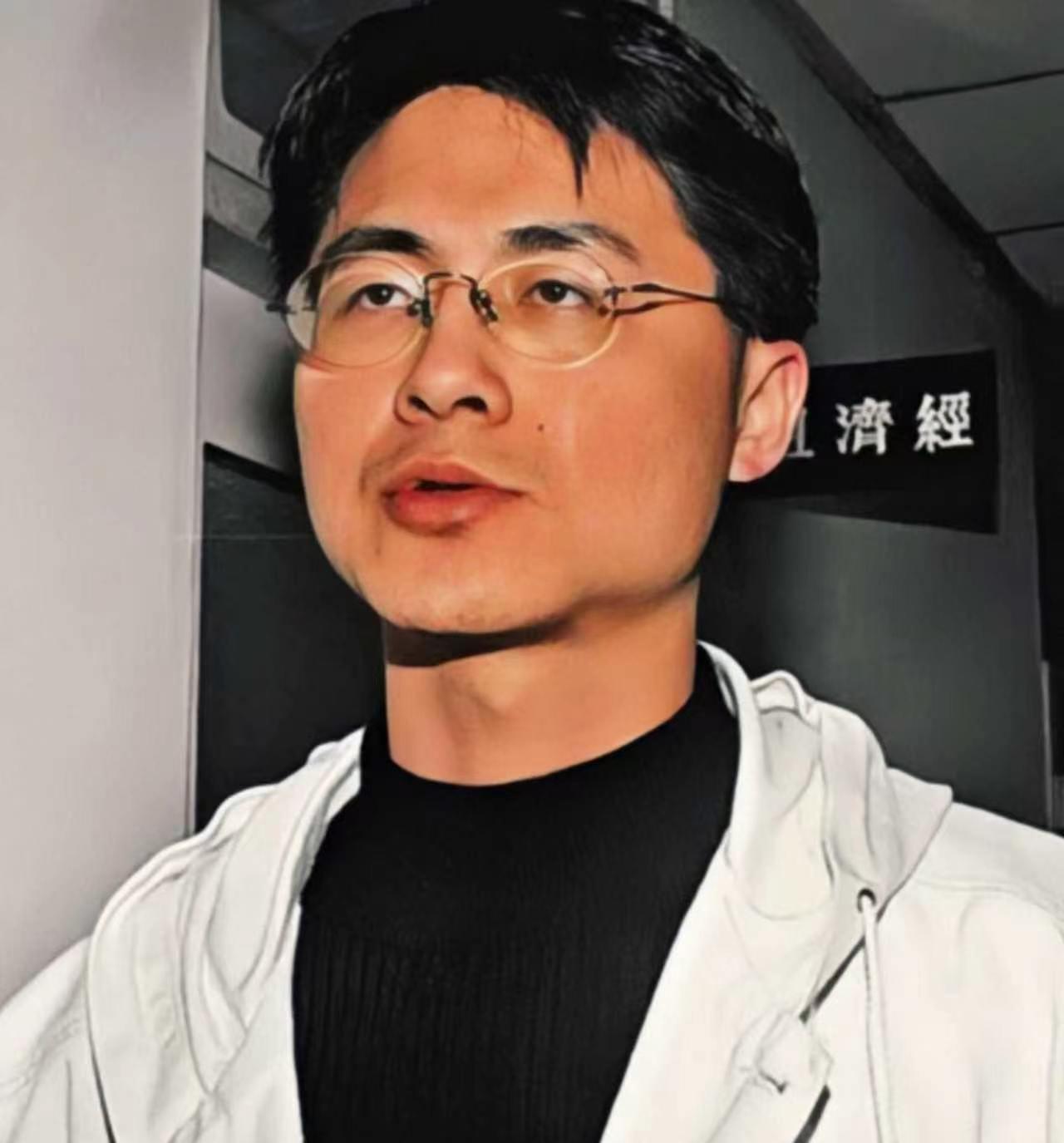 1998年3月，台湾清华大学辐射生物研究所的演讲厅里，发现了一具被强酸腐蚀得面目