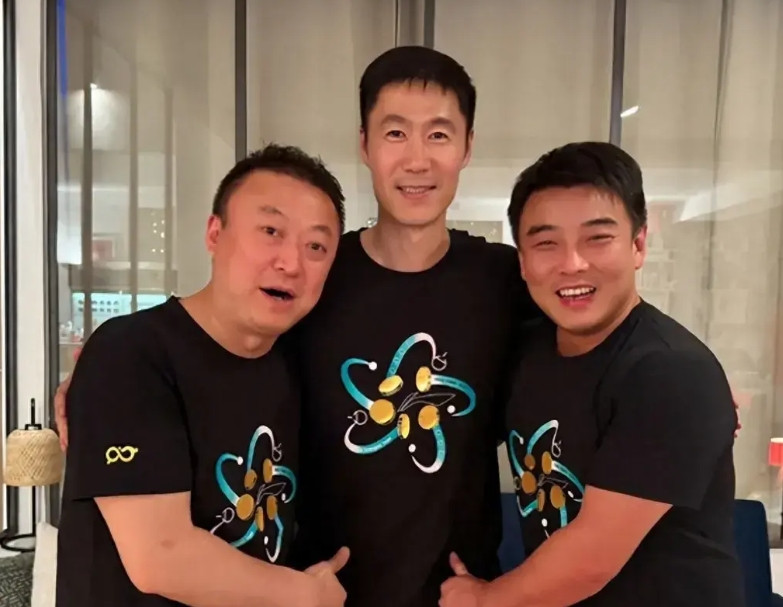 王励勤上任不到100天，总教练李隼退休，马琳考上了北体博士，王皓考上了先农坛教练