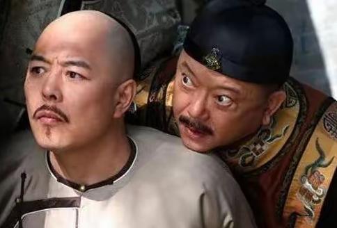 和珅和大人说过，皇上喝的贡茶永远是二等品，如果哪个不长眼的送去一等品，一定会被他