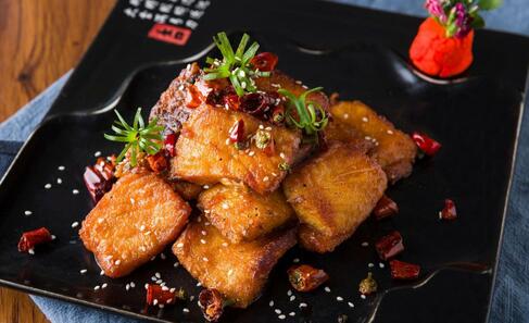 一家三口先后查出患癌 爱吃腌制食物有关