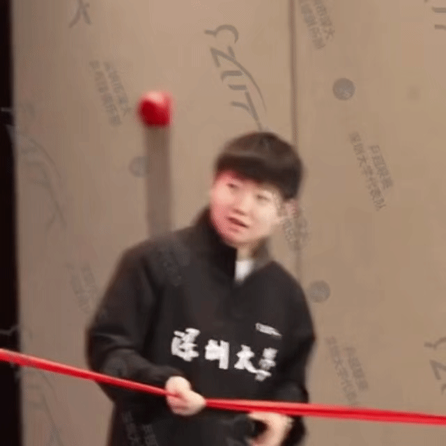 让咪看看