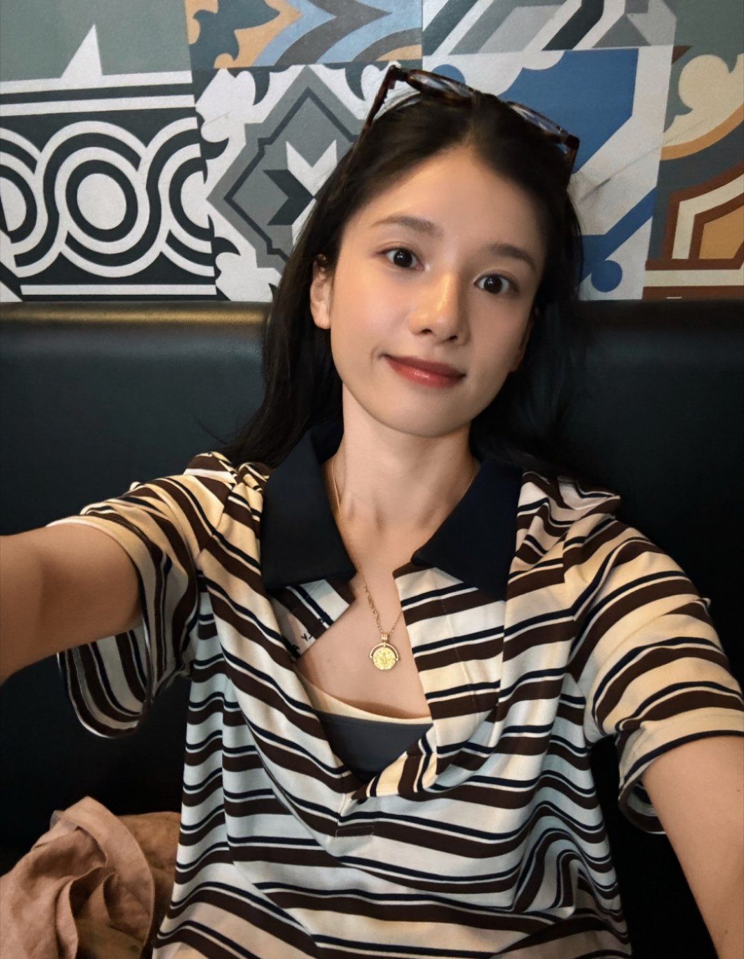 张婧仪校园女神！！青春气息扑面而来，说是校园女大都不为过[期