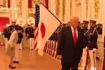 在东亚地区一场令人瞠目结舌的国际谄媚大赛中,韩国力压日本,拔得头筹。两国再度刷新