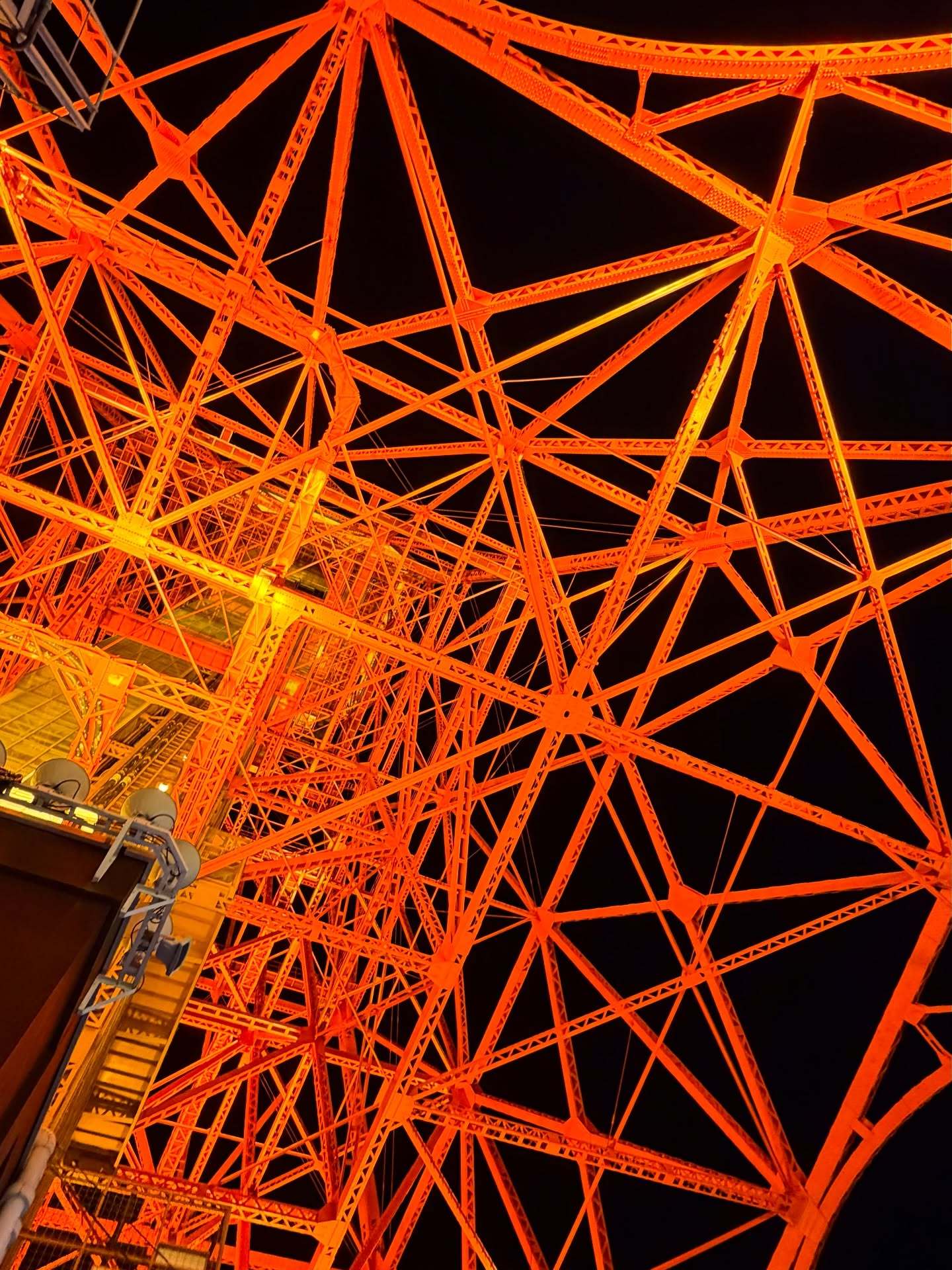 斎藤ちはる「ずーと一緒に身体を動かして汗をかいてお肉を食べた日👭🍖この量をぺ