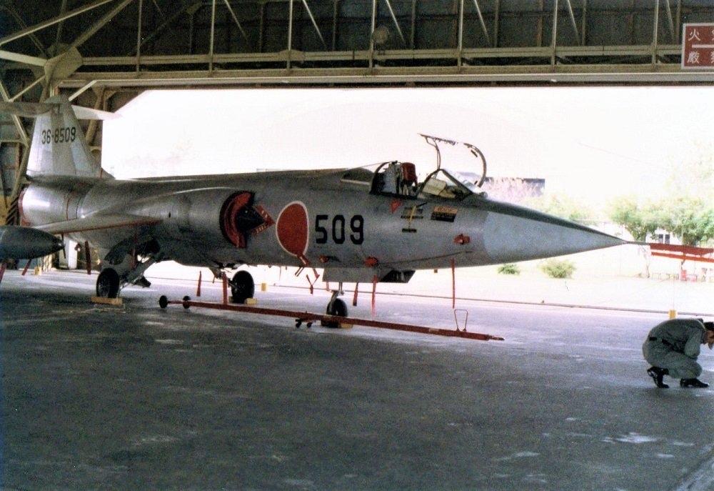 空自F-104