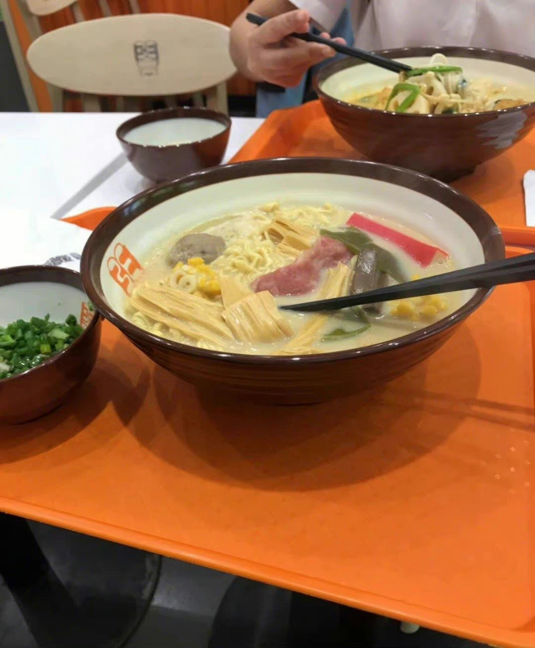 男朋友带我出去吃麻辣烫叫我AA！！！​​​