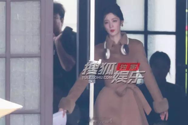这一秒过火王楚然大衣路透图​​​