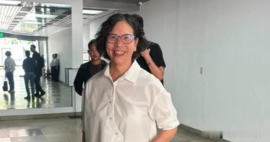 蔡壁如短期出家！民众党中常委，元老级的人物蔡壁如前一刻还在凯道激情演讲，转身