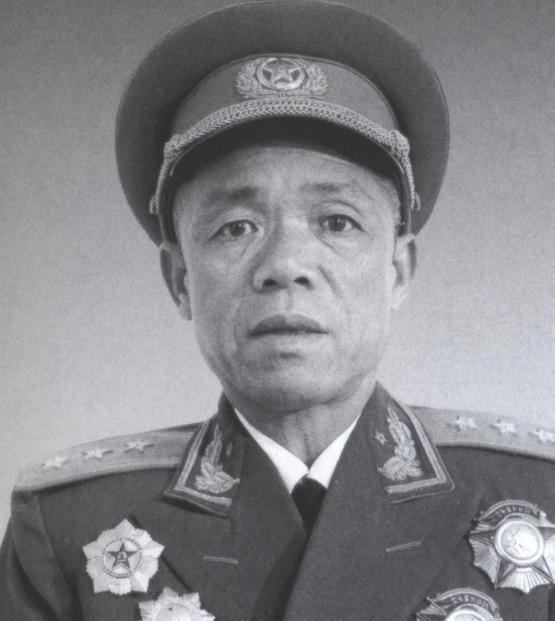 韩先楚坚决拒绝司令员职位对调，毛主席感慨：“我老了还能去福建卖年糕吗？”197