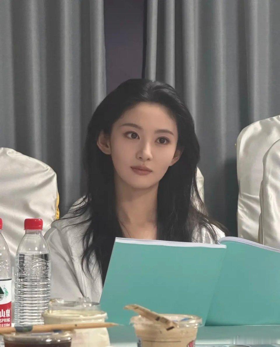 赵晴怎么变这么美了，于正是不是挖到好👨‍⚕️了​