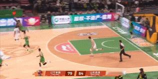 输不起？威尔斯压哨三分投出三不沾后，最终辽宁主场以79：84不敌山东，输掉这场比