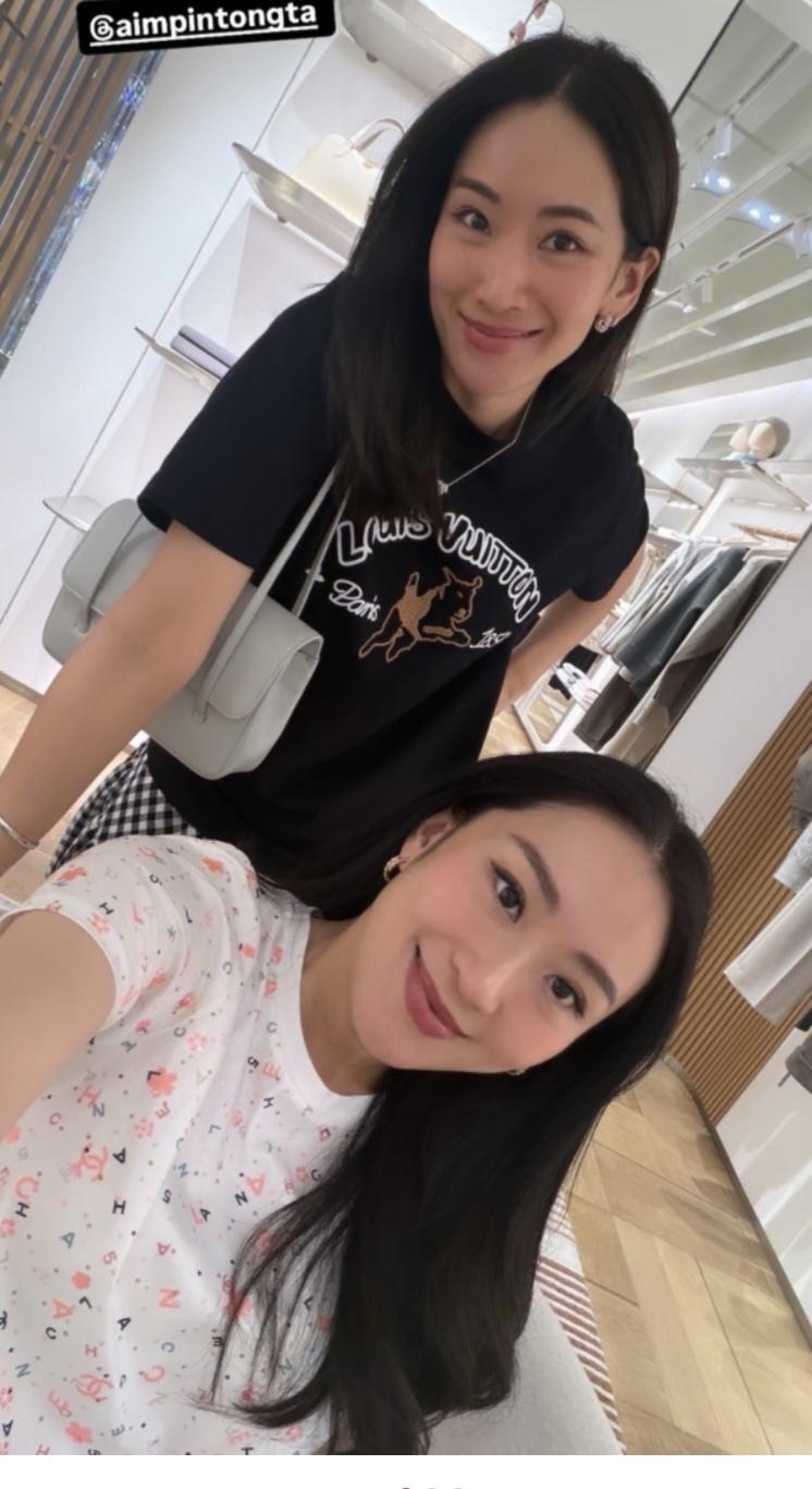 浓浓的姊妹情，还有伉俪情深啊！3月1日，佩通坦玩得是不亦乐乎。和姐姐萍通塔一起休