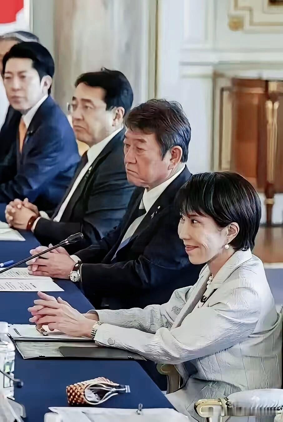 五常全票“划红线”！高市早苗玩脱了，日本10年对华战略彻底崩盘谁能想到，