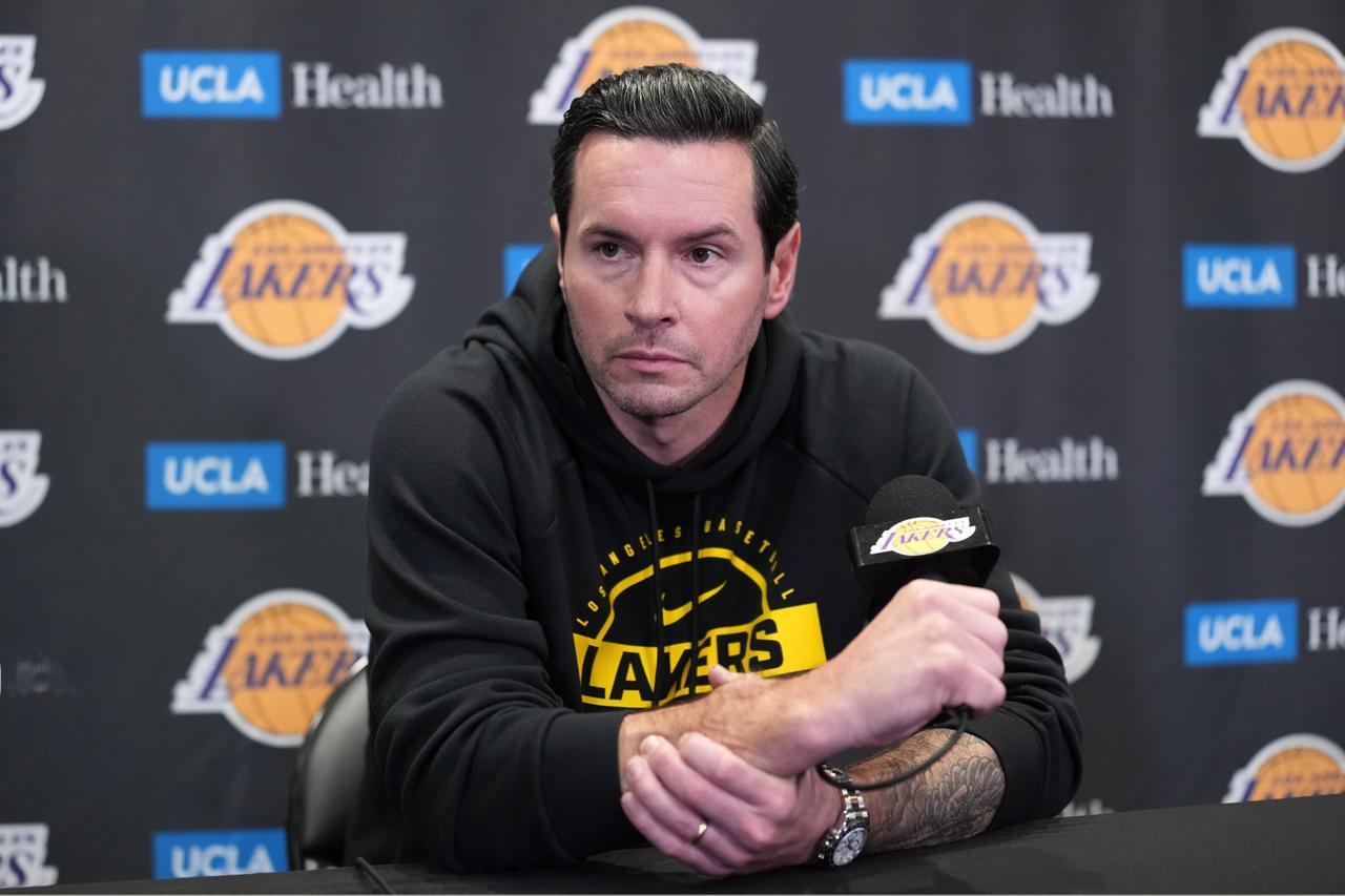 雷迪克放狠话了：“周六的录像课和训练我将会让球员们感到难受，我绝不允许再这样打