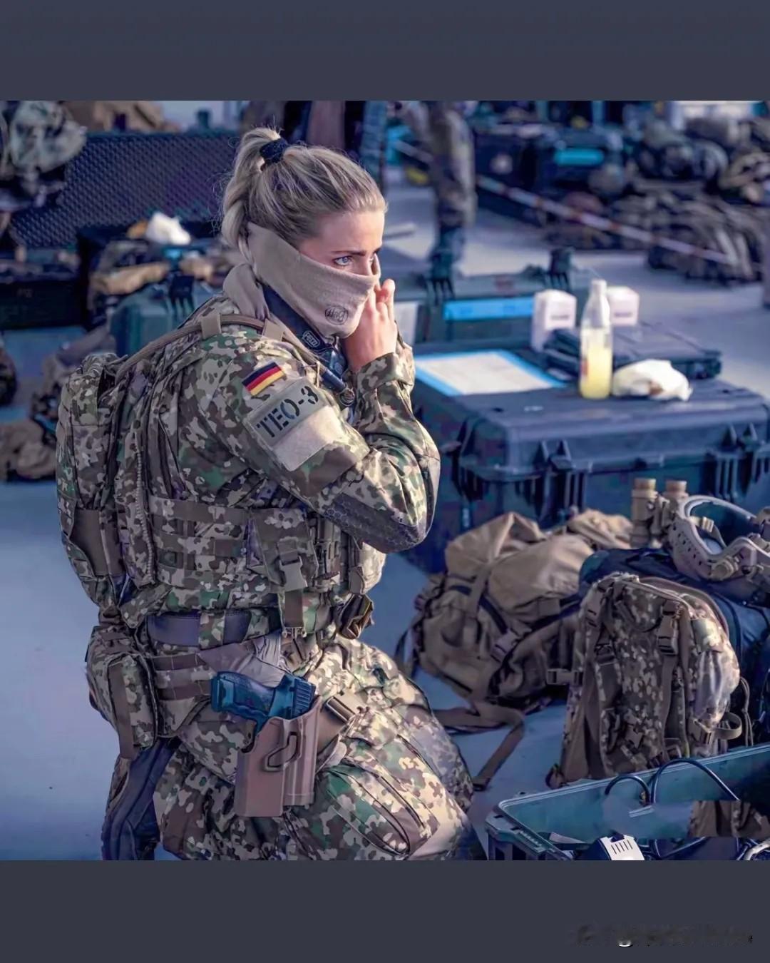 德国KSK特种部队女兵，也是大个头。