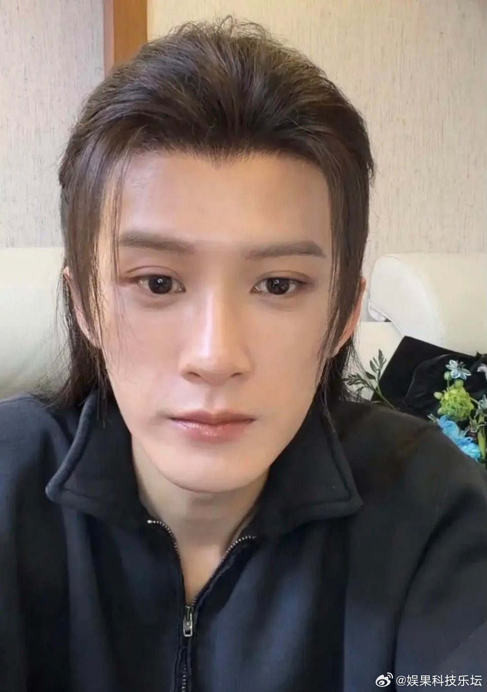 檀健次怎么瘦成这样了，面相都变了