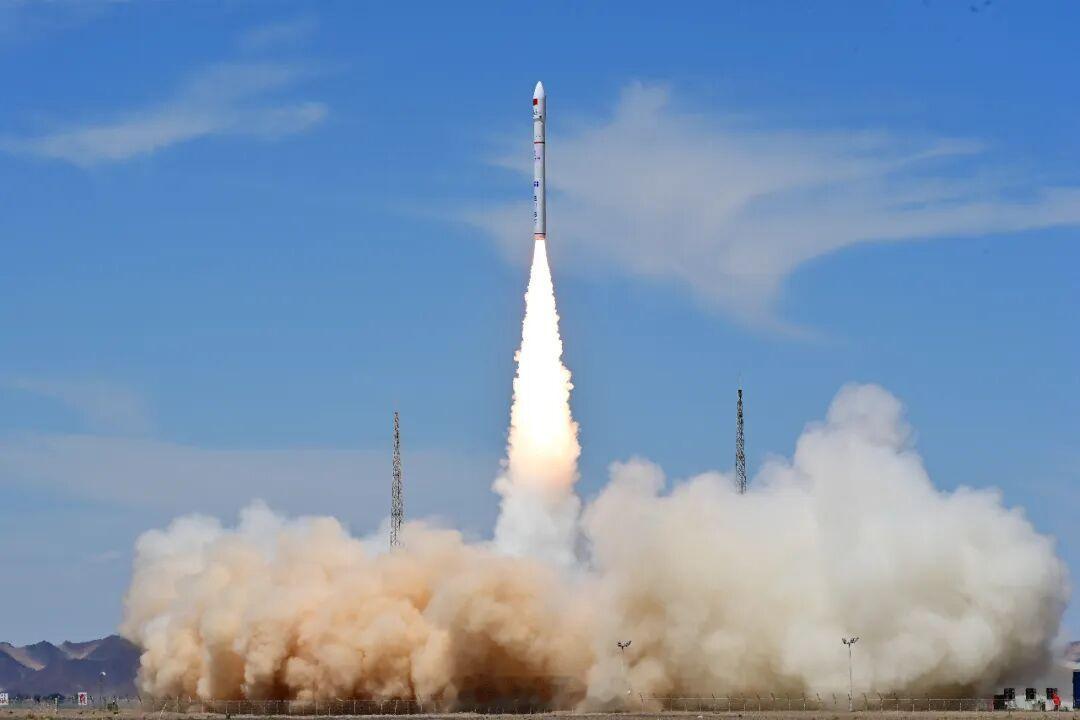 【早安丨航天历史上的今天】2023年7月22日，谷神星一号遥六运载火箭在我国酒