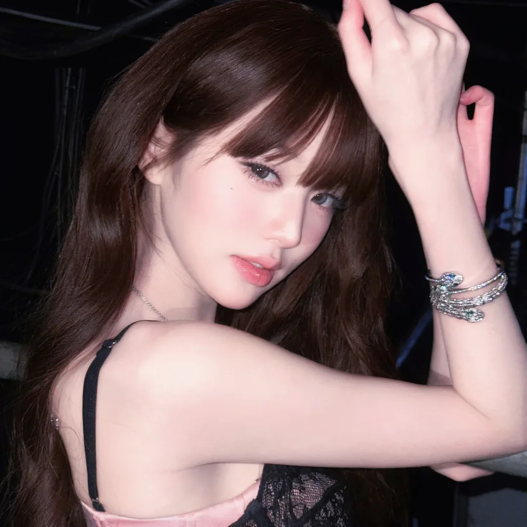 已向元英女神投降🩷🖤
