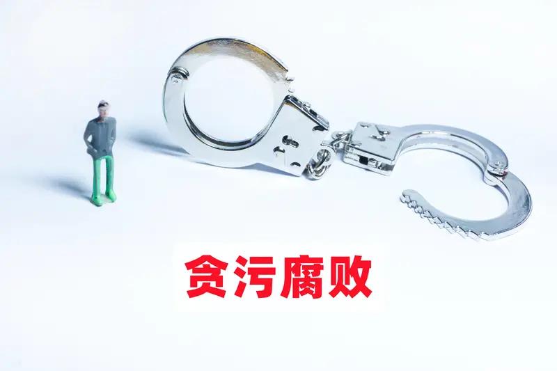 36岁银行女经理和丈夫先后自杀36岁的商丘邮储银行理财经理王某姗今年4月在家中