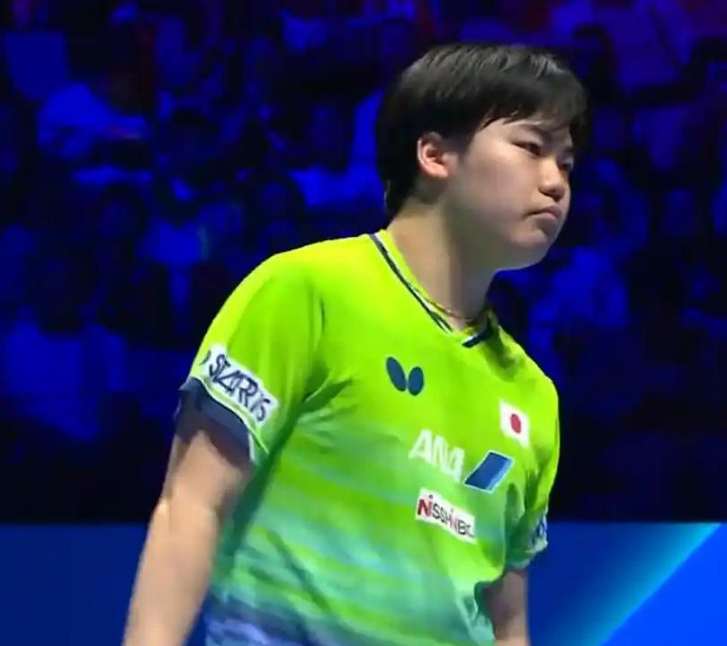 为何说松岛辉空根本不会登顶，看看他这打法就明白了，妥妥的是在拿胳膊硬扛，