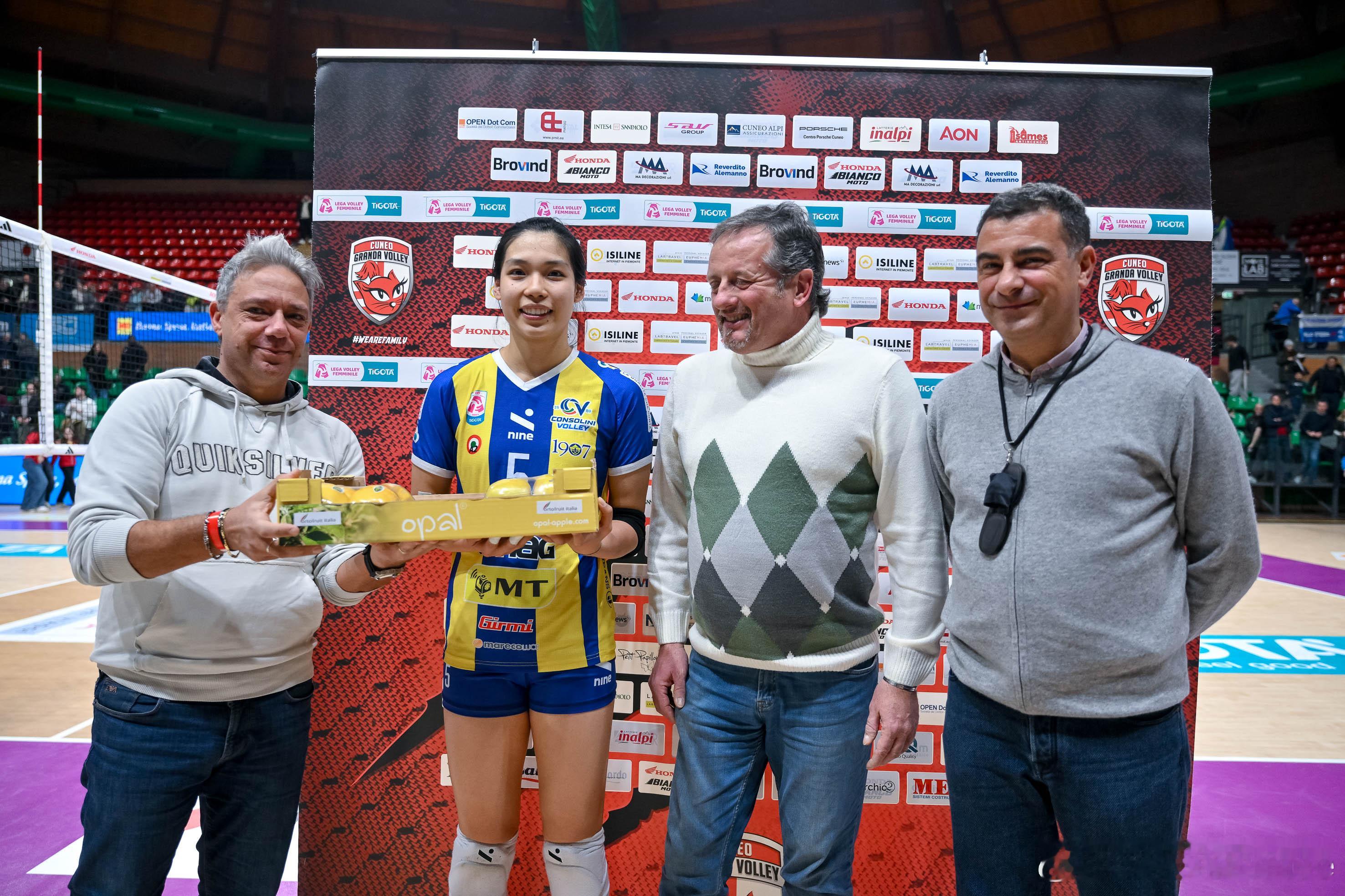 庄宇珊留洋第一季💥另一位中国女将同样出色：在库内奥和圣乔瓦尼的保级关键战中