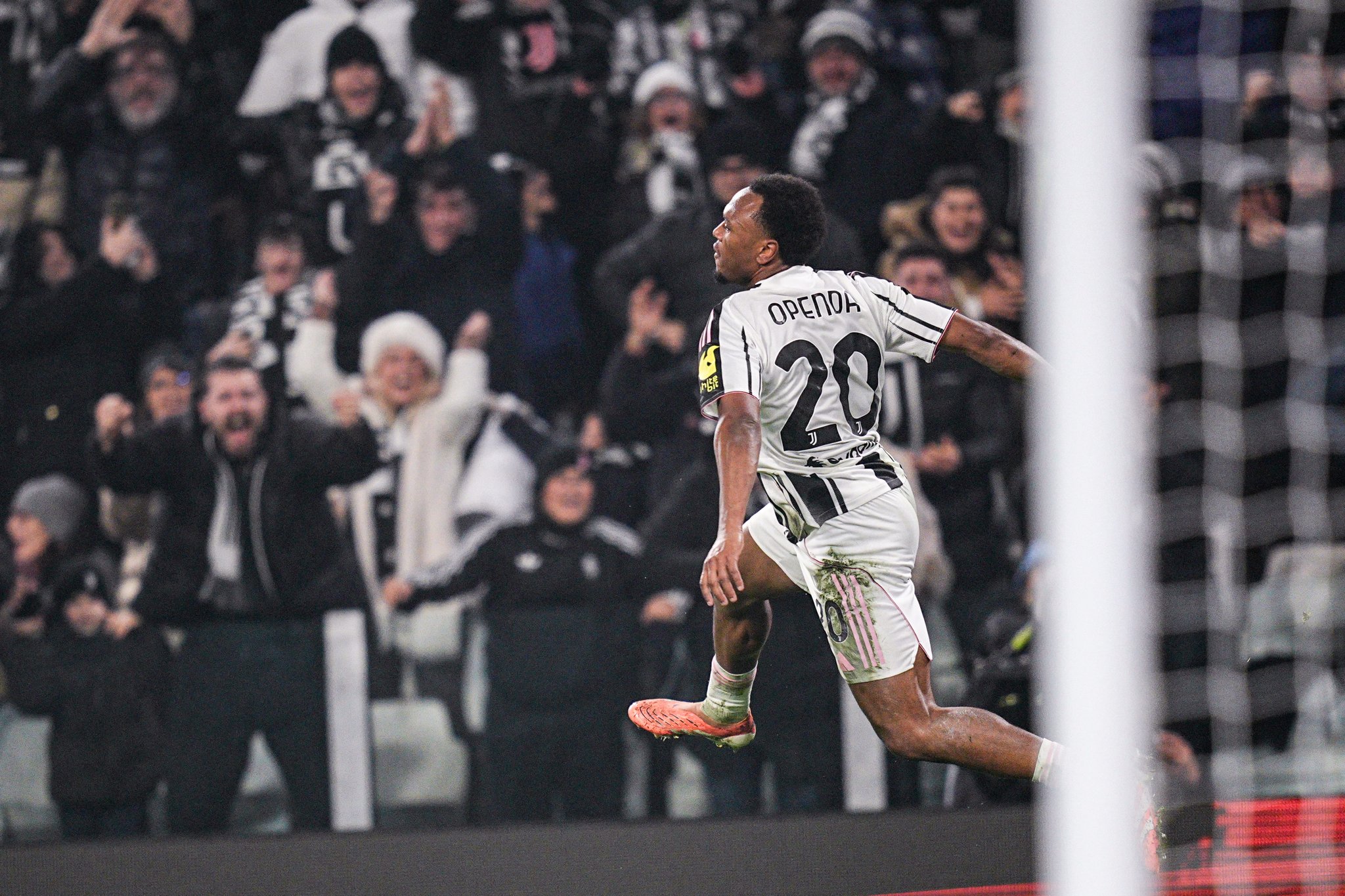 尤文vs罗马全场数据: 控球率46%-54%, 射门6-8, 良机2-0