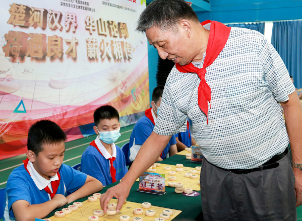 全国决赛！深圳荣耀！15岁少年将成为深圳本土首位象棋大师十五岁深圳棋手打进全国
