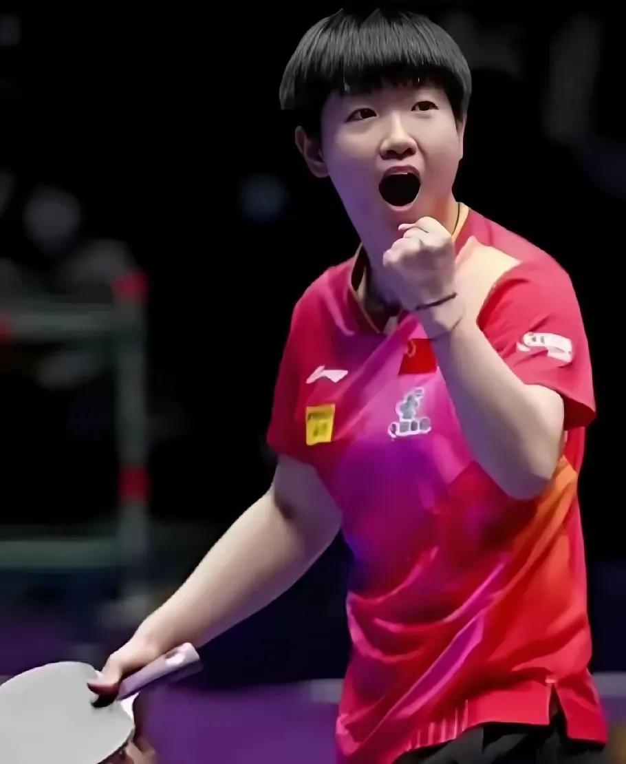 邱贻可最懂孙颖莎，他眼里的莎莎，扛着的不只是比赛压力，更是整个国乒的期待与重量。